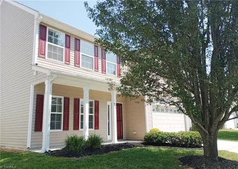 Exterior - 846 Hedgepath Ter, High Point, NC 27265 photo 2 of 3