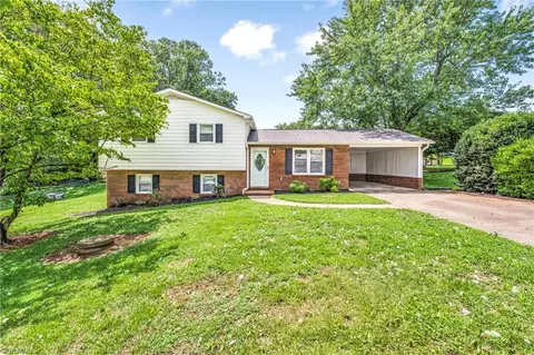 1208 Bowen Rd, Yadkinville, NC 27055