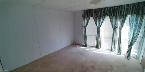 525 Taylor Rd, Axton, VA 24054 photo 16