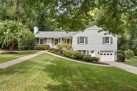 2727 Spring Garden Rd, Winston Salem, NC 27106