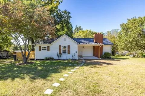 545 Victor St, Eden, NC 27288