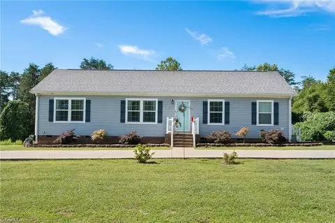180 Chaney Loop Rd, Stoneville, NC 27048