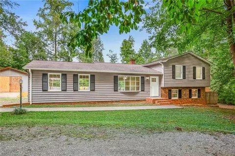 213 Deer Run Ln, Lexington, NC 27292