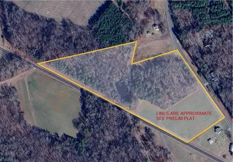 8958 Nc Highway 62, Yanceyville, NC 27379