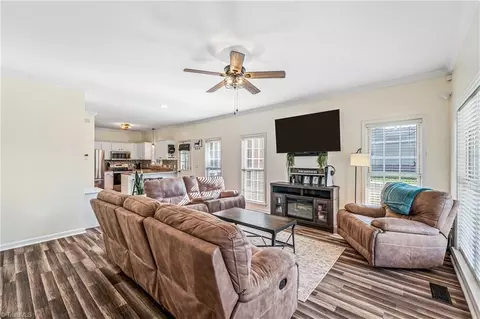 454 Saddlebred Loop, Stokesdale, NC 27357 photo 4