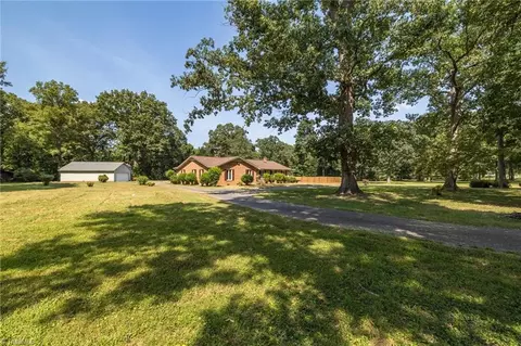 11081 Us Highway 158, Reidsville, NC 27320