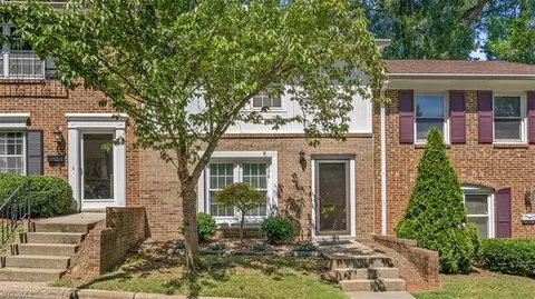 1101 Bessemer Ave W #B, Greensboro, NC 27408