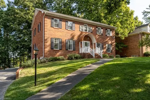 1721 Briar Lake Rd, Winston Salem, NC 27103