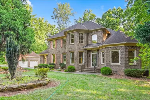 404 Quick Silver Ct, Greensboro, NC 27455