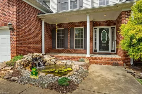 6348 Sugar Cane Ln, Thomasville, NC 27360