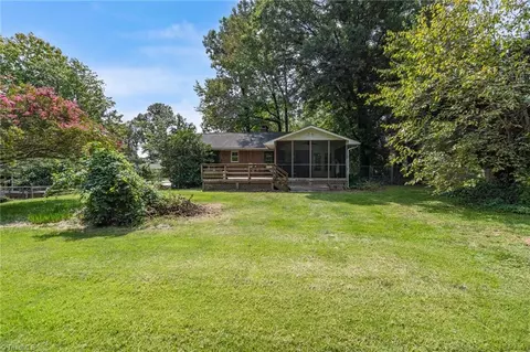 709 Summit Rd, High Point, NC 27265 photo 29