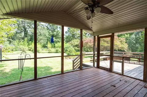 709 Summit Rd, High Point, NC 27265 photo 23