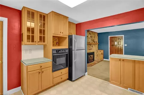 709 Summit Rd, High Point, NC 27265 photo 11
