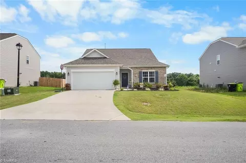 213 Tally Meadow Ct, Lexington, NC 27295
