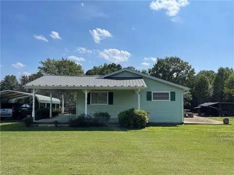 1149 Hoots Rd, Yadkinville, NC 27055