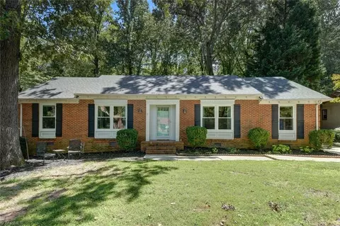 3417 Cottage Pl, Greensboro, NC 27455