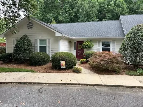 37 Brighton Pl, Greensboro, NC 27410