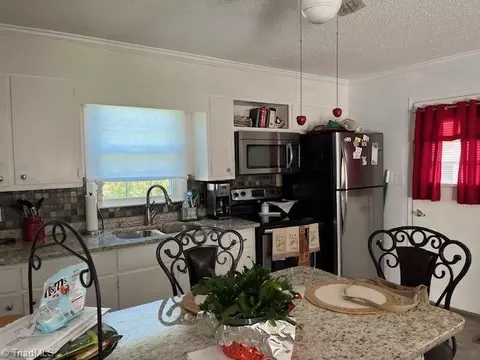 Kitchen - 4534 Peace Rd, Trinity, NC 27370 photo 2 of 2