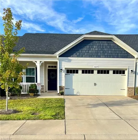 1627 Coopers Hawk Dr, Kernersville, NC 27284