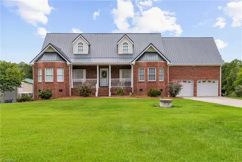 1545 Westmoreland Rd W, King, NC 27021