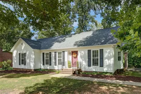 709 Woodsway Ct, Reidsville, NC 27320