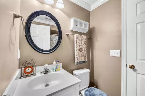 Bath - 4014 Quarter Gate Dr, High Point, NC 27265 photo 5 of 5