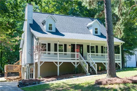 298 Jefferson Rd E, Lexington, NC 27295