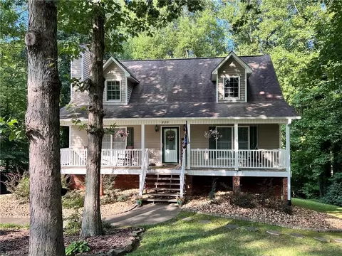 888 Old 52 Rd N, King, NC 27021