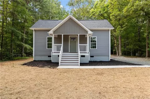 3523 Blackberry Ln, Haw River, NC 27258