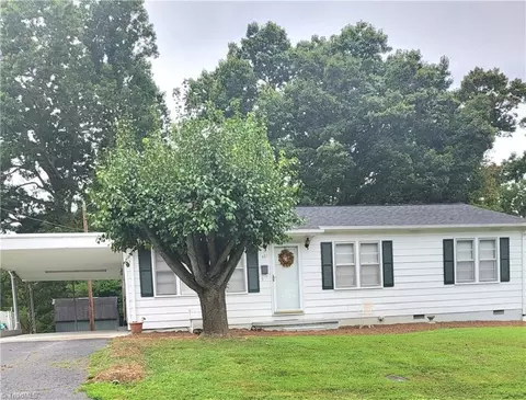 401 Faw St, Wilkesboro, NC 28697
