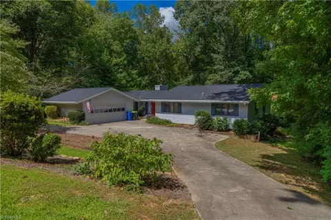 116 Cherokee Dr, Lexington, NC 27295
