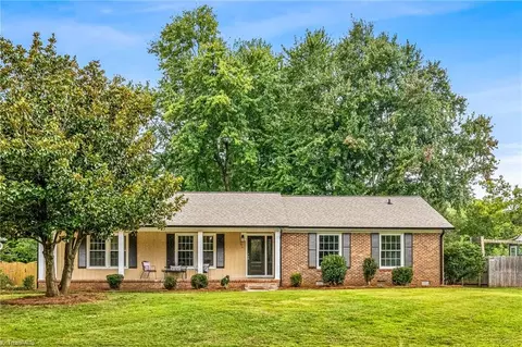 3419 Glouchester Ln, Greensboro, NC 27410