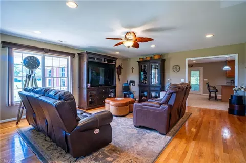 Living - 227 Precinct Rd, Pilot Mountain, NC 27041 photo 1 of 1