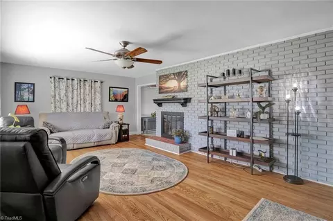 305 Hampton Dr, High Point, NC 27265 photo 7