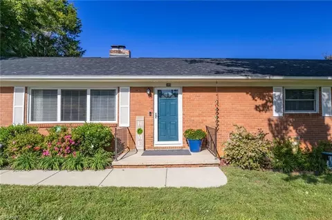305 Hampton Dr, High Point, NC 27265 photo 6