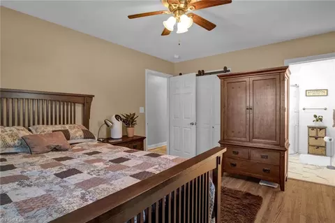 305 Hampton Dr, High Point, NC 27265 photo 19