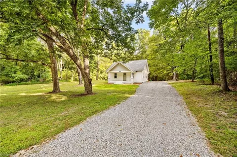 5854 Howard Cir, Archdale, NC 27263