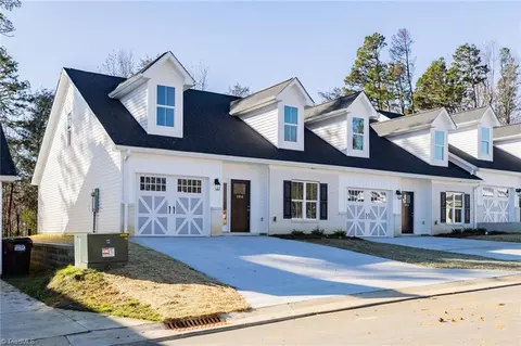 3917 Sudley Pt, Jamestown, NC 27282
