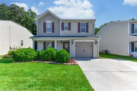4135 Field Crossing Dr, Winston Salem, NC 27107