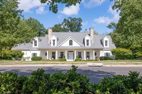 4233 Lupton Ct, High Point, NC 27262