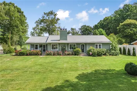 411 Fairview Rd, Galax, VA 24333