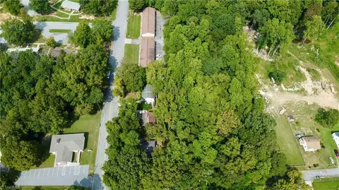 1450 Elgin Ave, High Point, NC 27262 photo 21
