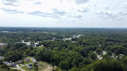 1450 Elgin Ave, High Point, NC 27262 photo 25