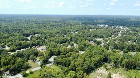 1450 Elgin Ave, High Point, NC 27262 photo 23