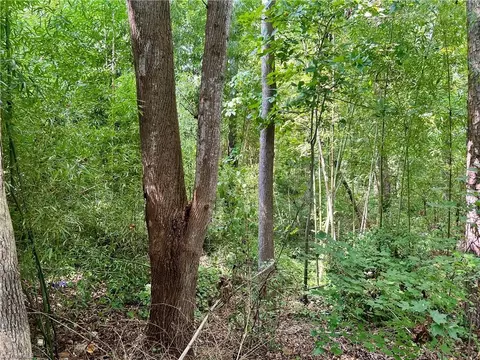 1450 Elgin Ave, High Point, NC 27262 photo 2