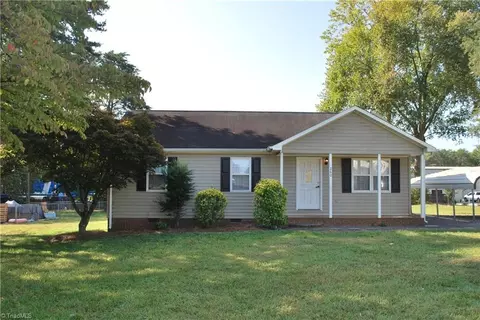 260 Eaton Rd, Mocksville, NC 27028