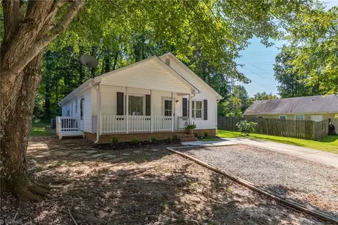 11 Quad Oak Dr, Greensboro, NC 27405