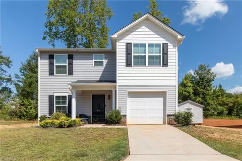 612 Quail Ln, Lexington, NC 27292