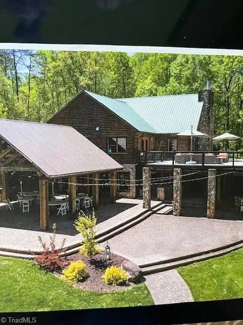 2741 Nc Highway 704, Madison, NC 27025