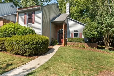 2340 Brandt Vlg, Greensboro, NC 27455